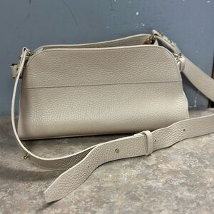 Anna Paola Cream Leather Crossbody Shoulder Bag - Minimal Chic